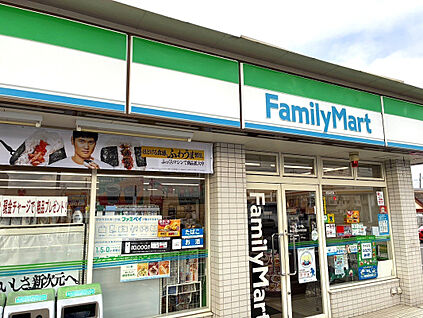 ファミリーマート郡山小原田中学校前店 750m