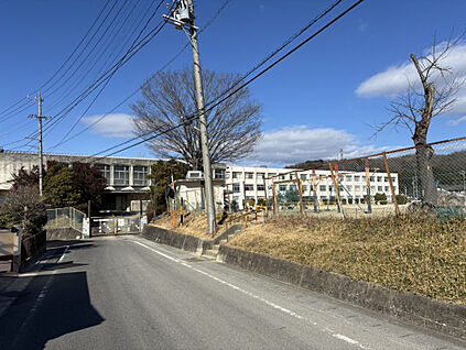 下品野小学校 1620m