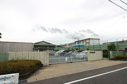 一宮市立北方中学校 1300m