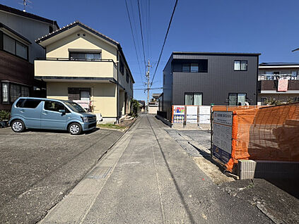 10月11日撮影　西側道路（南→北）