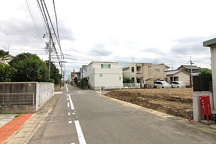 9月12日撮影　北側道路（西→東）
