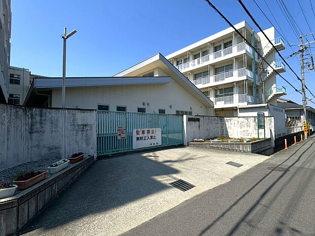 市立片塩中学校（約491m）