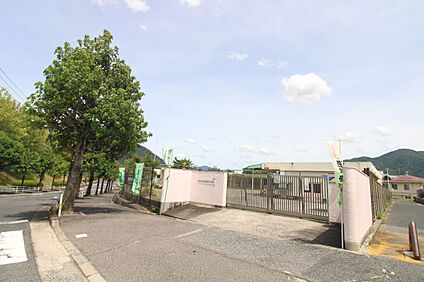 落合東幼稚園 1200m