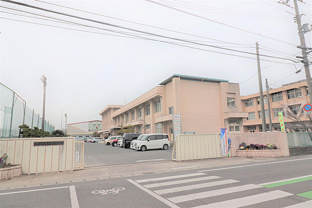 御南中学校(約1,270m)