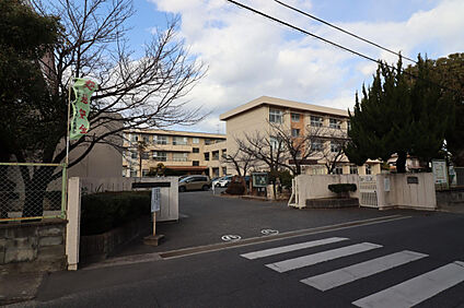 岡山市立伊島小学校 1230m