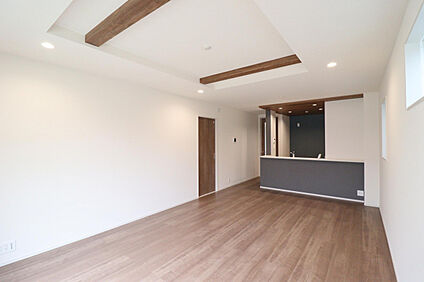 【1号棟:LDK】