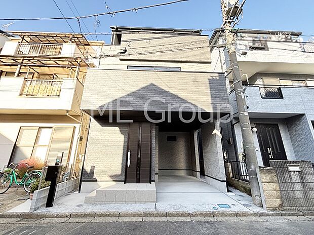 たっぷりの陽光と心地よい風が舞い込む住まい