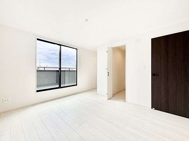 ナチュラルなフローリングはどんなインテリアにもマッチ。