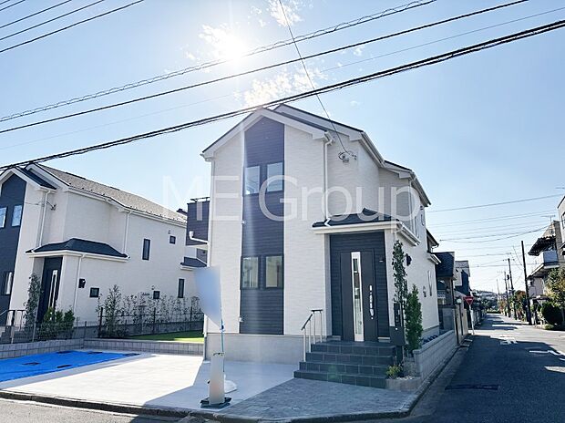 溢れる陽光でご家族の笑顔も輝く