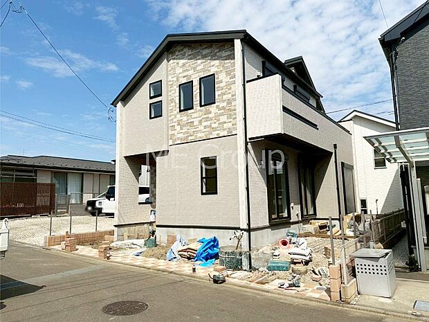 たっぷりの陽光と心地よい風が舞い込む住まい