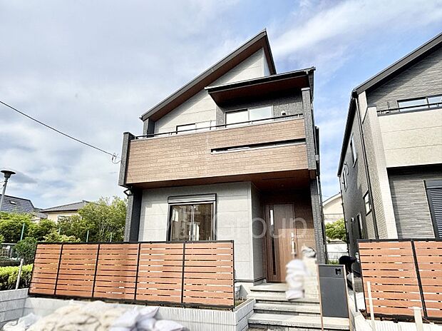 暮らしやすさと居心地の良さにこだわったシンプルで飽きのこないデザイン ！