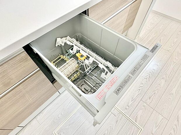 【食洗機】面倒なお片づけは食洗機にお任せ！家事の負担が減って、時間にも気持ちにもゆとりができます。