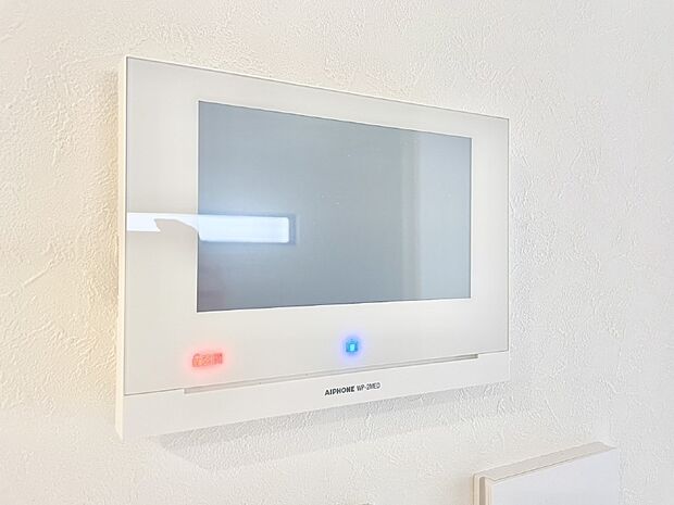 【TVモニター付きインターフォン】TVモニター付インターフォンが付いていてセキュリティ充実