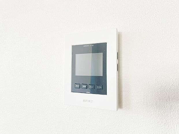 【TVモニター付きインターフォン】TVモニター付インターフォンが付いていてセキュリティ充実