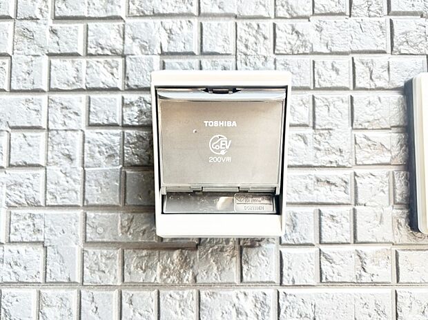 【その他現地】EV充電用屋外コンセント 。