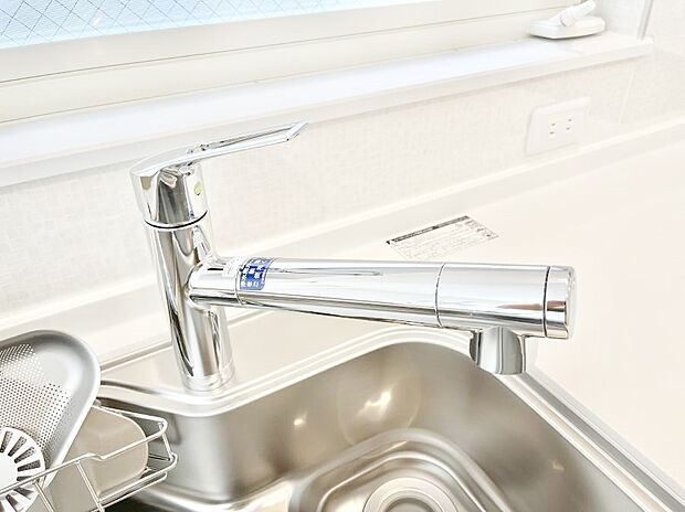 【浄水器】いつでも清潔なおいしいお水を。一つの水栓で水道水と浄水を使い分け。