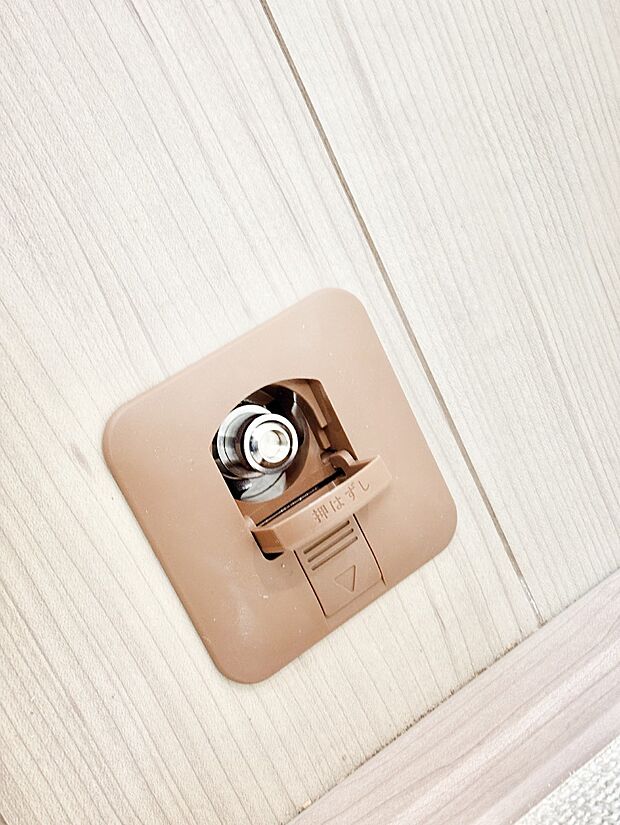 【ガスコンセント】ガスコンセントがあれば足元からすぐに温まるガスファンヒーターを設置できます!