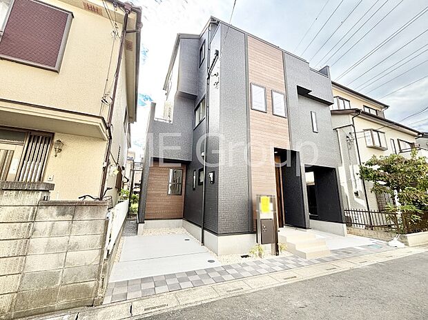 【現地外観写真】たっぷりの陽光と心地よい風が舞い込む住まい 