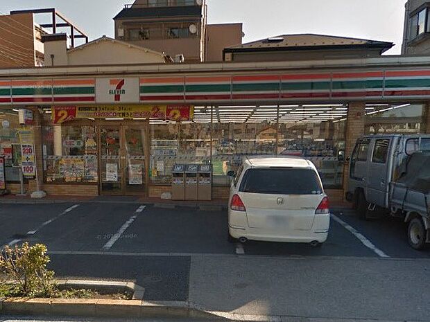 セブン-イレブン 足立東和４丁目店（約200m・徒歩3分）