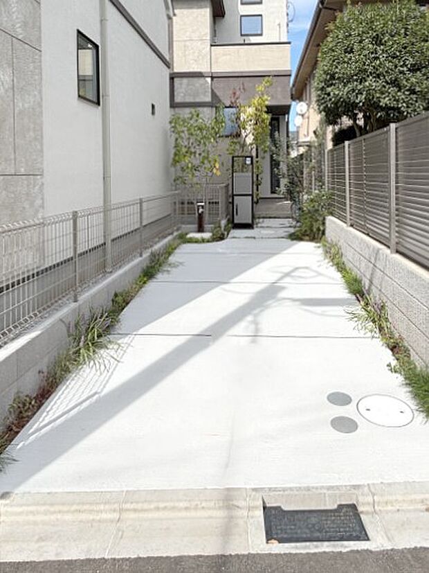 【駐車場】生活に欠かせない駐車スペース。