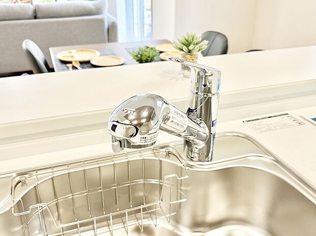 【蛇口一体型浄水器】いつでも清潔なおいしいお水を。一つの水栓で水道水と浄水を使い分け。