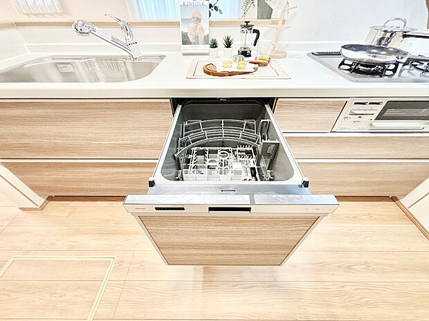 【食洗機】面倒なお片づけは食洗機にお任せ!家事の負担が減って、時間にも気持ちにもゆとりができます。