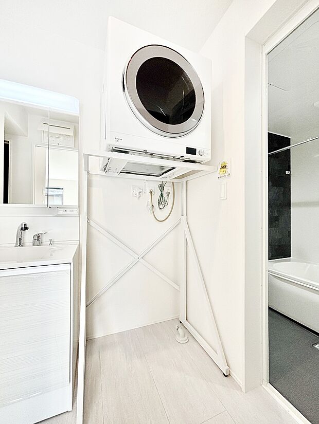 【衣類乾燥機】あると嬉しい衣類乾燥機！天候を気にせずお洗濯できますね