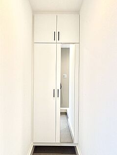 シューズボックス