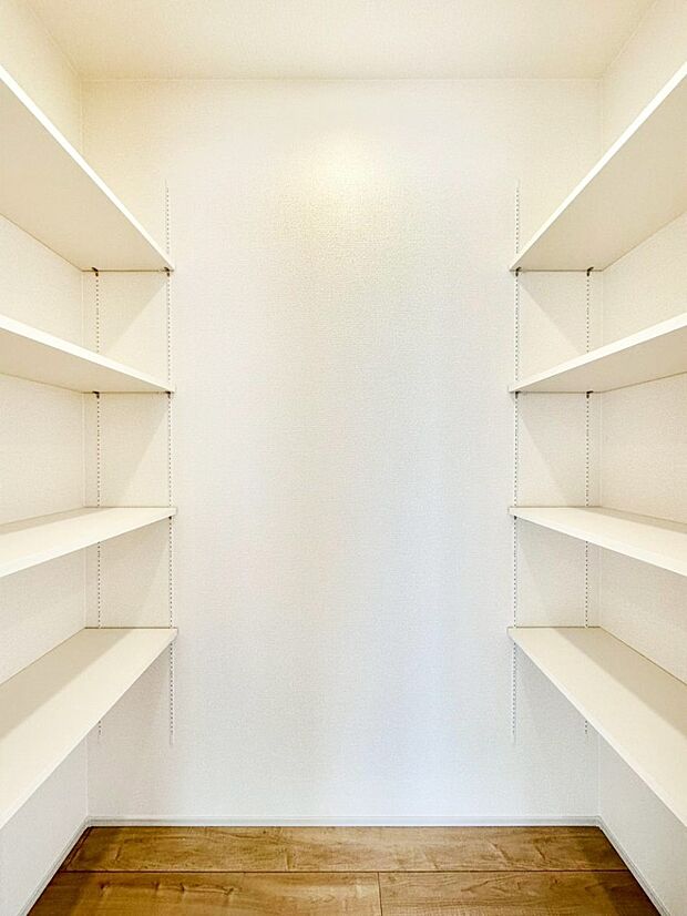 【食洗機】面倒なお片づけは食洗機にお任せ！家事の負担が減って、時間にも気持ちにもゆとりができます。