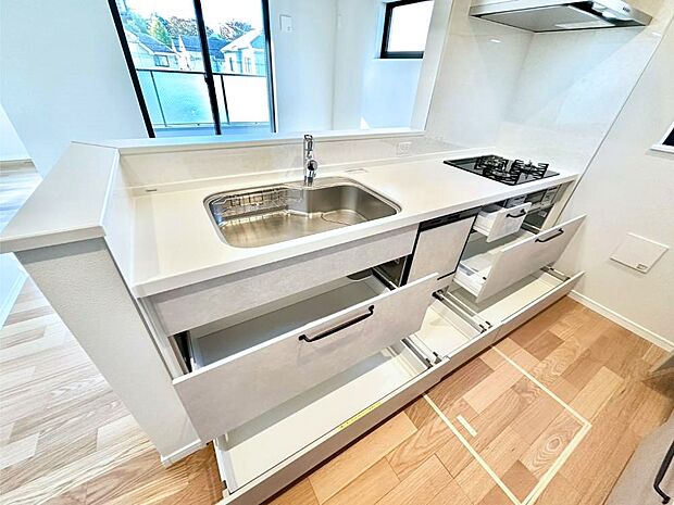 【その他設備(スライド収納)】使いやすさを優先したスライド式収納タイプ！