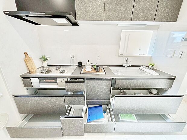 【その他設備(スライド収納)】使いやすさを優先したスライド式収納タイプ！