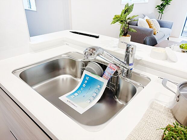 【その他設備(シンク)】基本的なお手入れはフィルターのみ!お手入れのしやすさも魅力です。