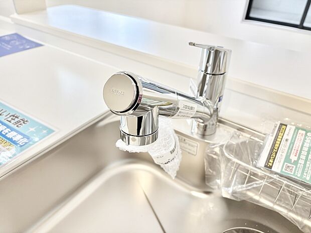 【浄水器】いつでも清潔なおいしいお水を。一つの水栓で水道水と浄水を使い分け。