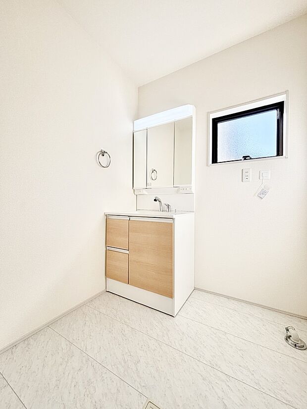 【ランドリースペース】広々とゆとりのあるランドリースペース  　