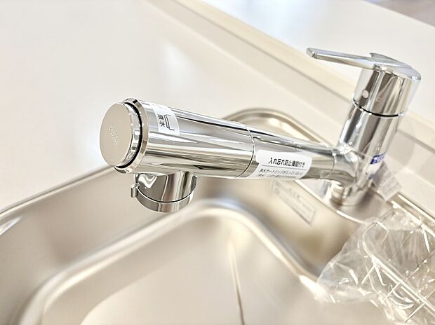 【浄水器】いつでも清潔なおいしいお水を。一つの水栓で水道水と浄水を使い分け。