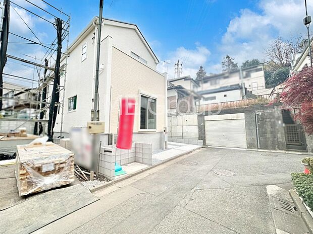 【前面道路含む現地写真】ここから始まる新生活を応援いたします