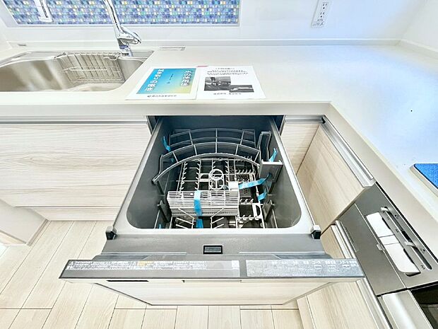【その他設備(食洗機)】面倒なお片づけは食洗機にお任せ！家事の負担が減って、時間にも気持ちにもゆとりができます。