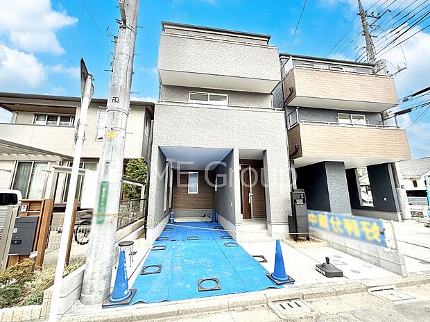 【現地外観写真】たっぷりの陽光と心地よい風が舞い込む住まい