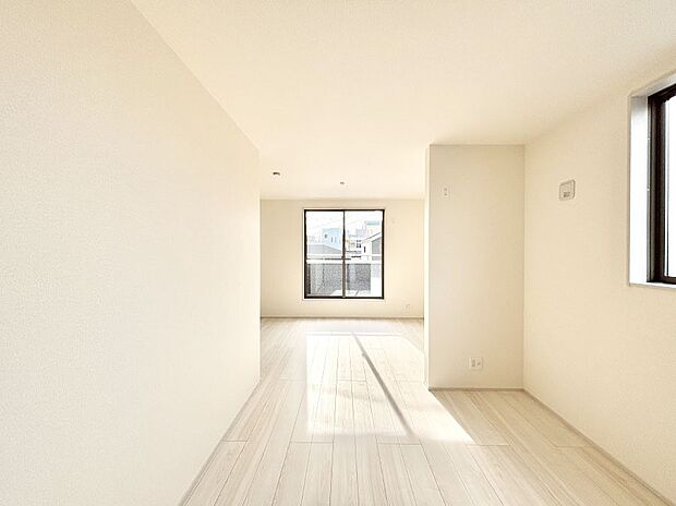 【洋室】将来は２部屋にすることもできますね。お年頃になったら夢の個室にチェンジ！