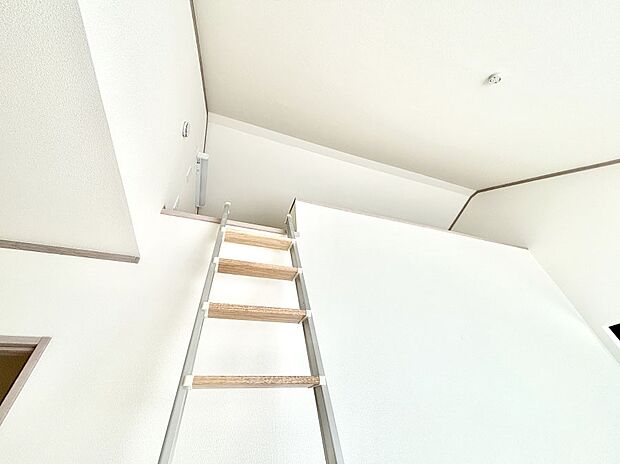 【ロフト】収納ほかにもアイデア次第で快適空間に大変身！  