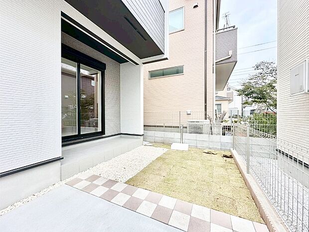 【庭】明るさたっぷりのお庭