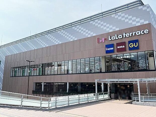 ららテラス北綾瀬（約1,600m・徒歩20分）