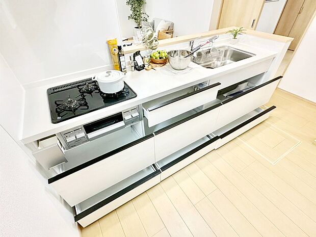 【スライド収納】使いやすさを優先したスライド式収納タイプ！