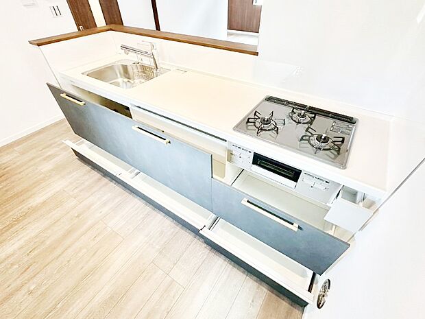 【スライド収納】使いやすさを優先したスライド式収納タイプ！