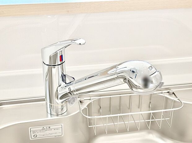 【その他設備(浄水器)】いつでも清潔なおいしいお水を。一つの水栓で水道水と浄水を使い分け。