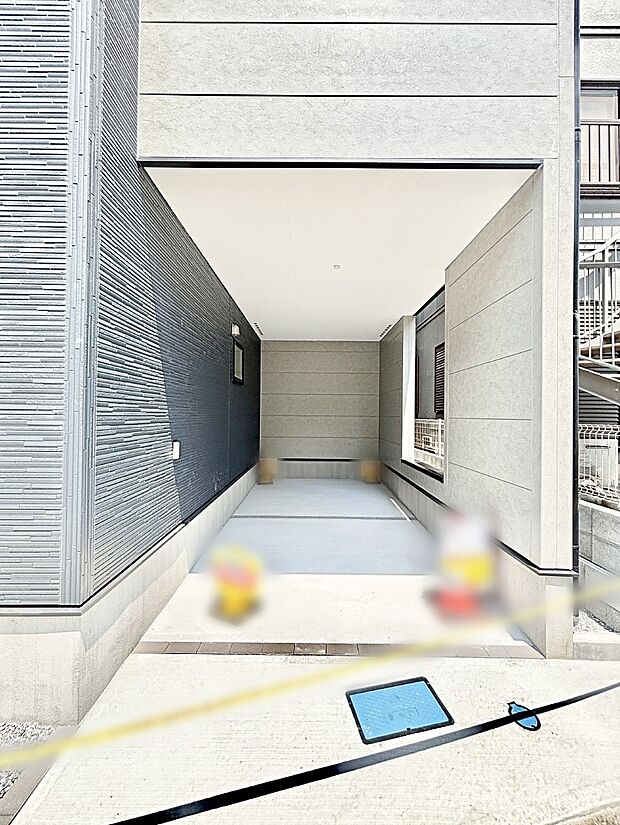 【駐車場】ビルトインタイプは大切なお車を傷や汚れから守ることができます。