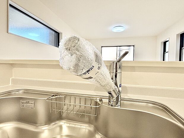 【浄水器】いつでも清潔なおいしいお水を。一つの水栓で水道水と浄水を使い分け。