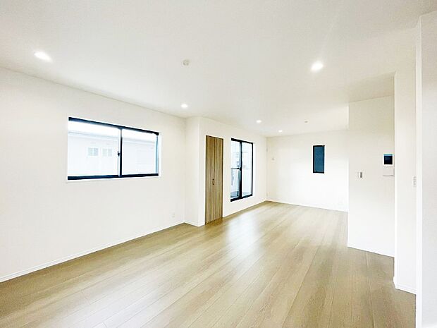 【ダイニング】家族が自然と集まる憩いのスペースになりそう