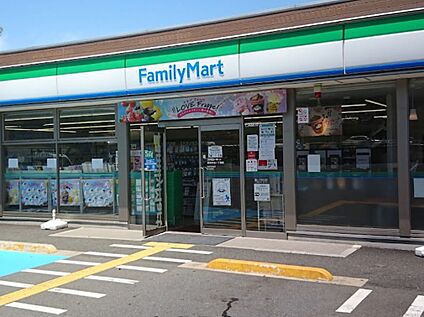 ファミリーマート 新座片山一丁目店 400m