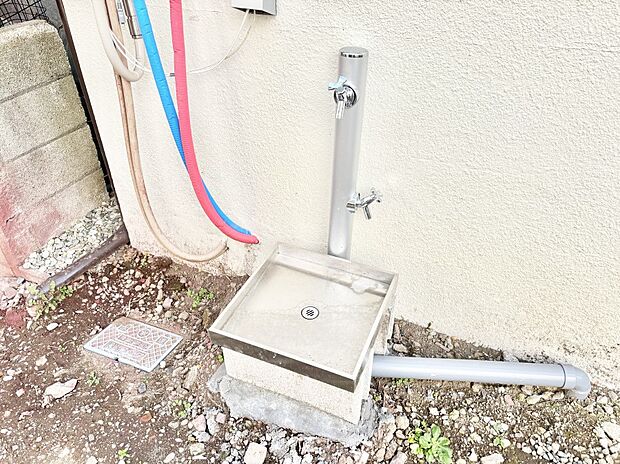 【その他現地】ガーデニングやお掃除に便利な外水栓  